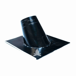 Etansare unghiulară de 40 grade pentru cos de fum exterior Fi300, realizată din oțel negru rezistent, pentru protecție și izolație pe acoperișuri înclinate.