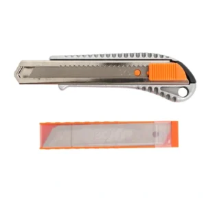 Cutter retractabil, lama de 18 mm, rezerva 10 lame